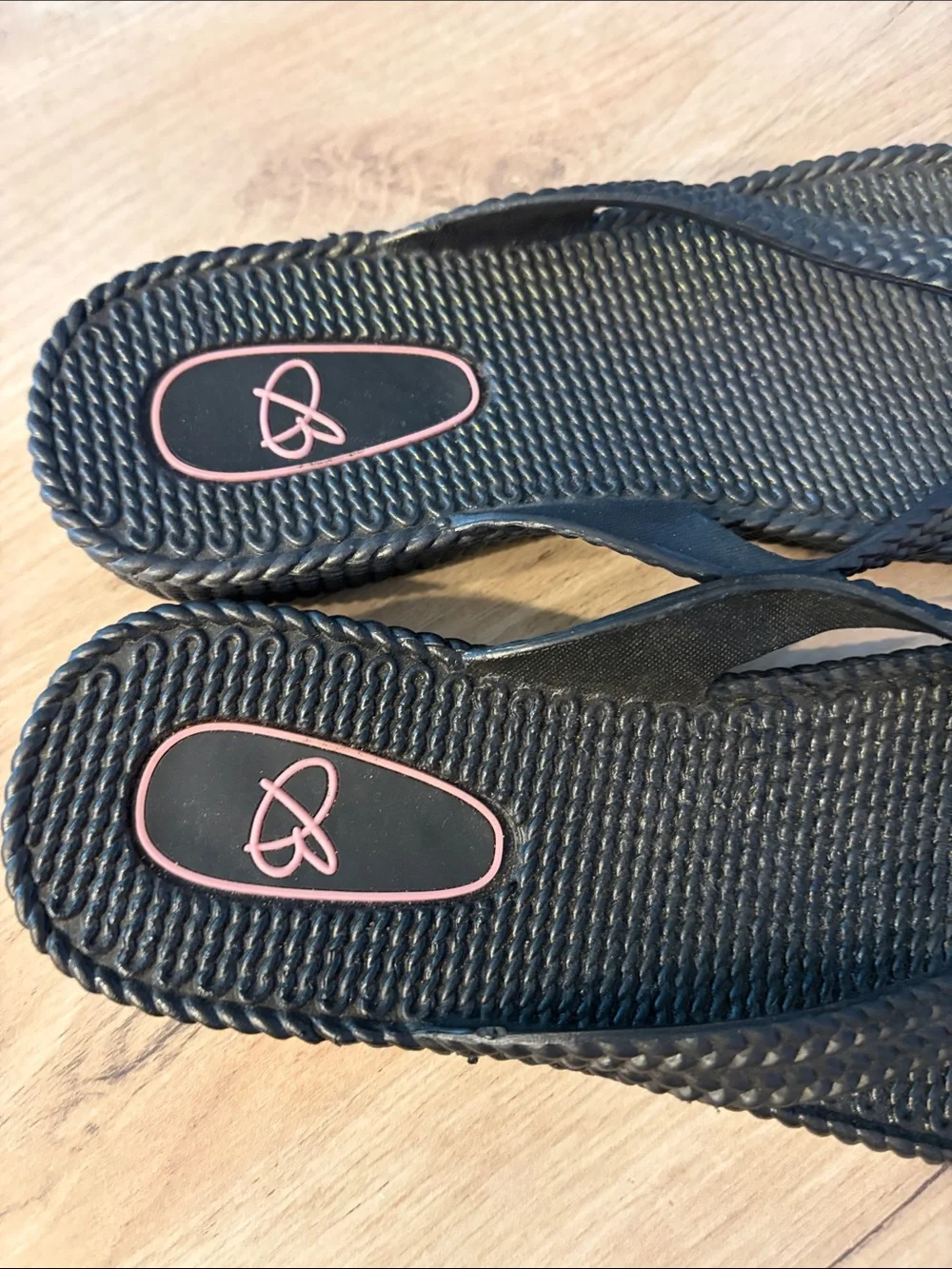 WOMENS BLACK MASSAGE FLIP FLOP SANDALS TEXTURED ACUPRESSURE COMFORT THONG SZ 7/8